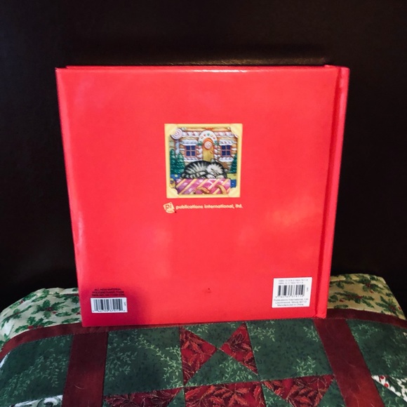 Christmas Tales A Family Treasury Book - Picture 9 of 10